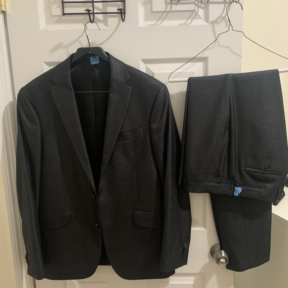 Kenneth Cole suit worn once